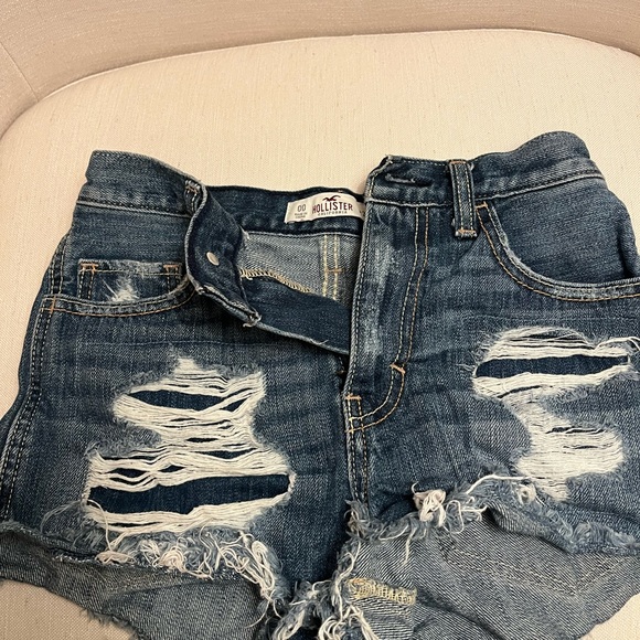 Hollister shorts - Picture 3 of 3